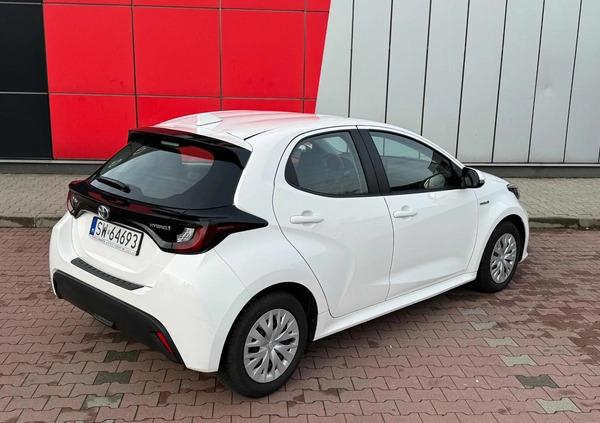 Toyota Yaris cena 78900 przebieg: 28120, rok produkcji 2022 z Brańsk małe 79